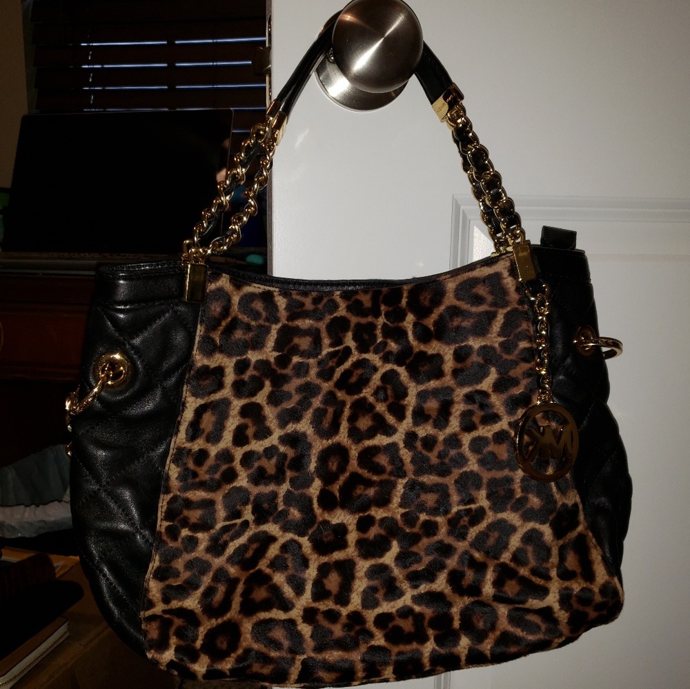 FOR LEIGHAN ONLY.  Do not purchase